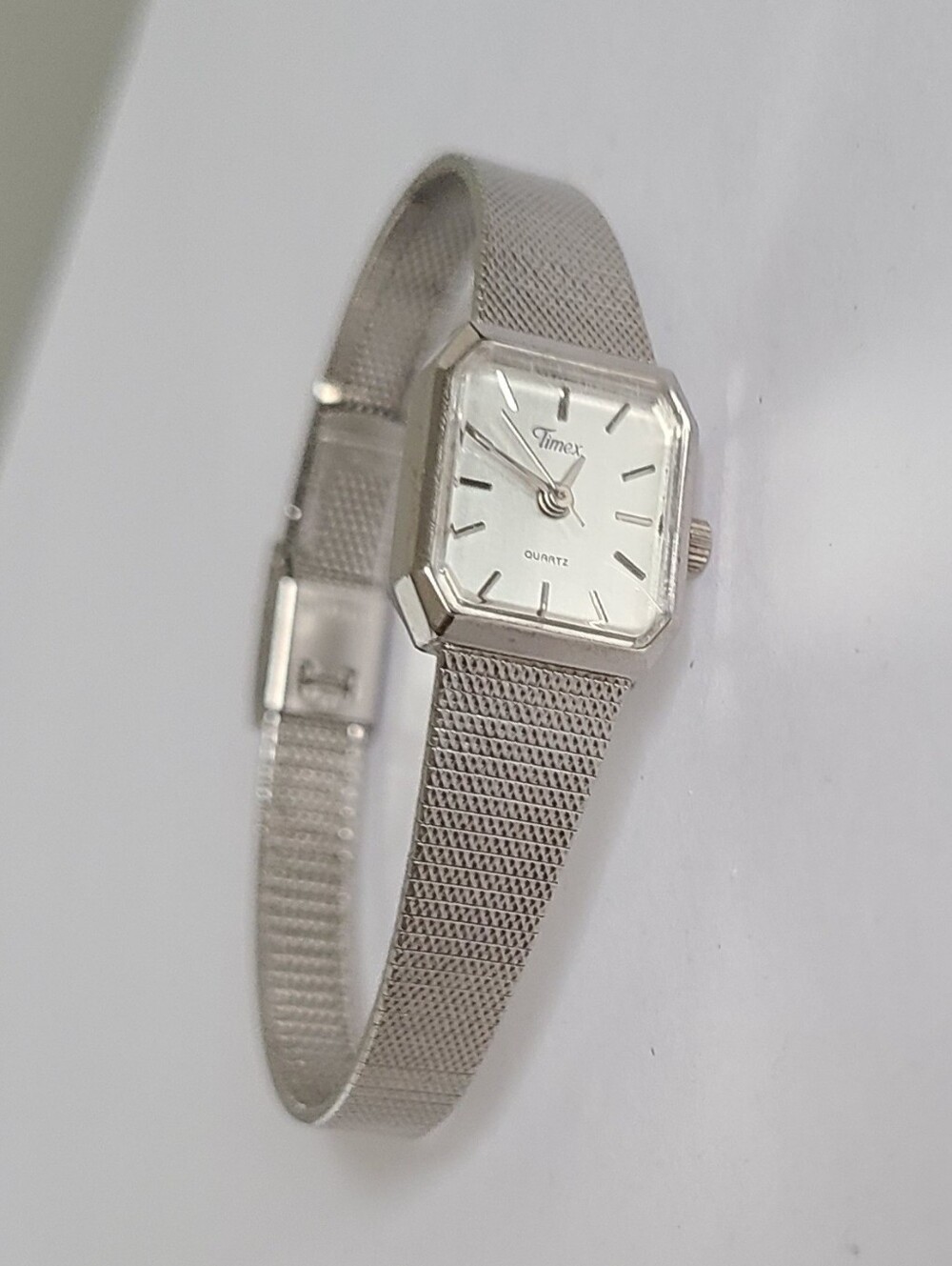 Vintage Timex T-Cell Women's Quartz Elegant Silver Octagon Mesh Bracelet Watch